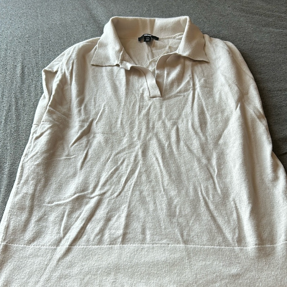 DKNY sleeveless creme light sweater